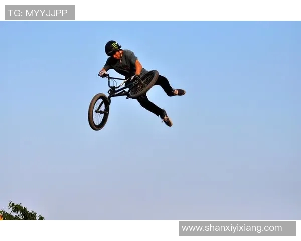 南京极限运动队以98分领跑极限运动会积分榜展现强劲实力